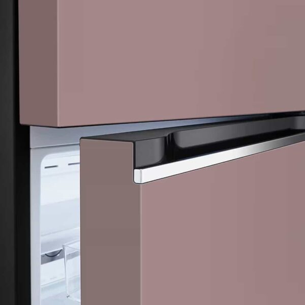 Nevera de Puerta Rosada (Clay Pink) de 375 Litros LG
